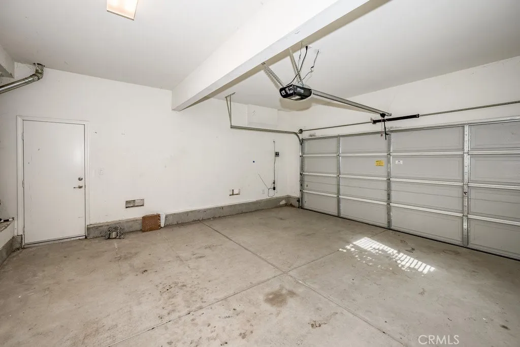 20046 Christopher Lane, Saugus, California 91350 home-pic-30